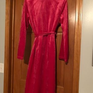 Ulta Beauty Intimates & Sleepwear - Woman’s robe Ulta Beauty Intimates & Sleepwear - Woman’s robe
